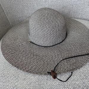 Elegant Black and White Wide Brim Hat